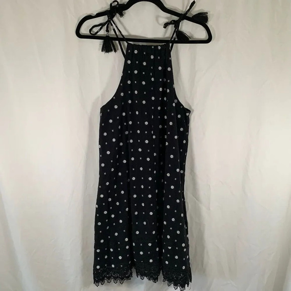 Old Navy Mini Dress Women's Small Black Floral Crochet Trim Tassel - Picture 6 of 8